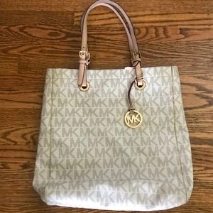 Michael Kors Tote